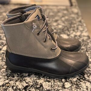 Sperry boot